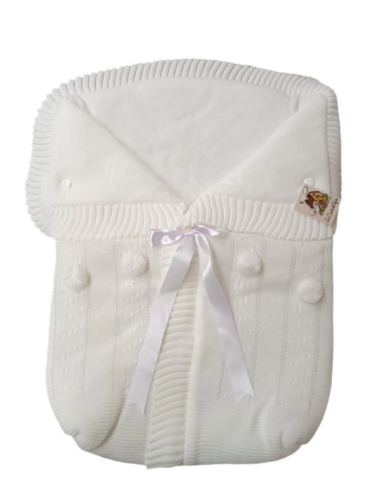 3187 White with white Pompom Sleeping Bag