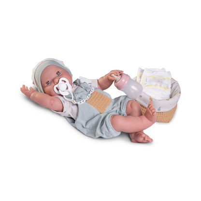 50415 Mia Baby, Pees when she takes her bottle