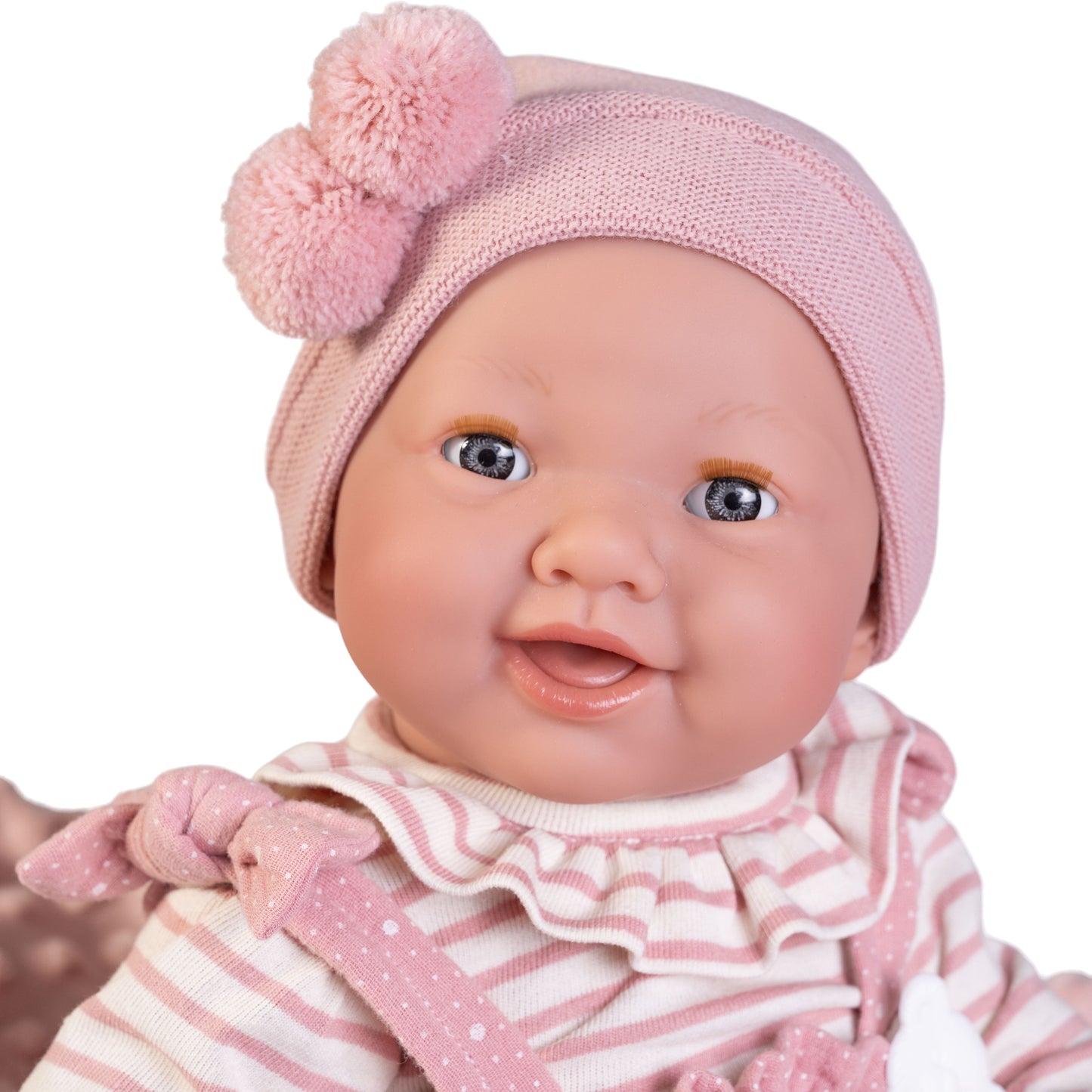 50160 Mia Baby, Pees when she takes her bottle