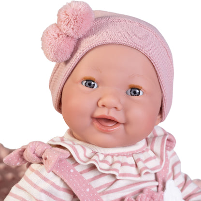 50160 Mia Baby, Pees when she takes her bottle