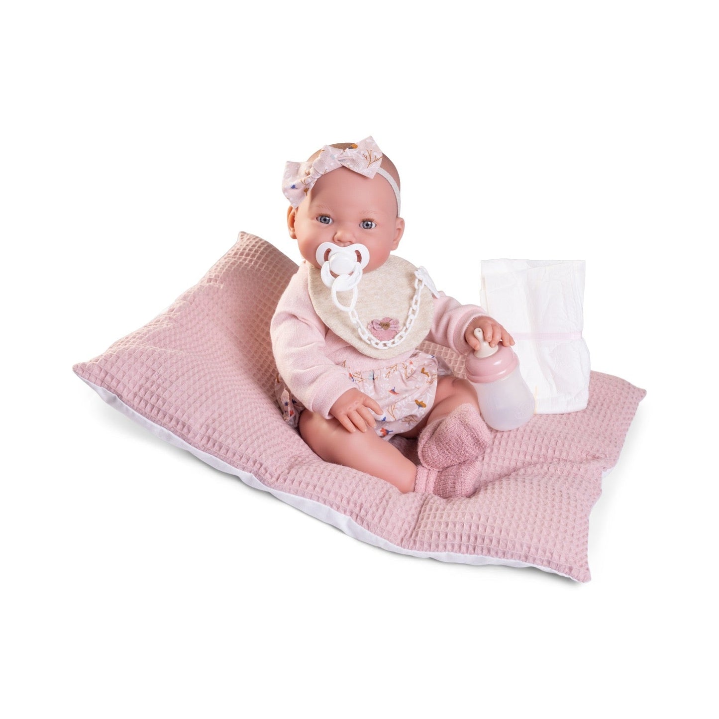 50414 Mia Baby, Pees when she takes her bottle