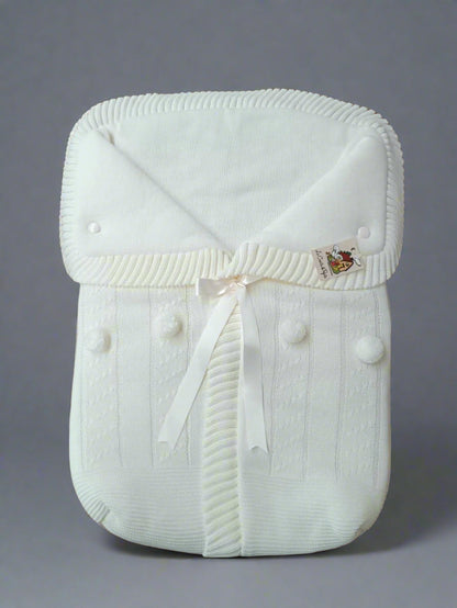 3187 White with white Pompom Sleeping Bag